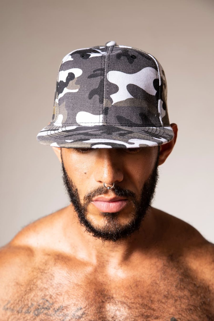 LOUIS RICAUTE GORRA CAMUFLAJE