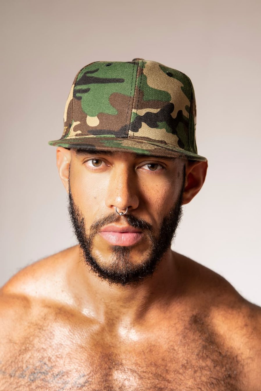 LOUIS RICAUTE GORRA CAMUFLAJE