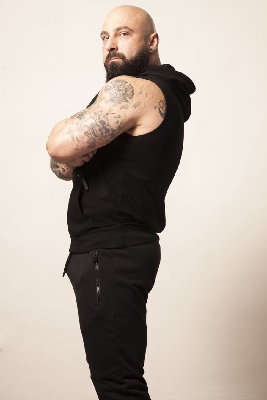 LOUIS RICAUTE SUDADERA NEGRA