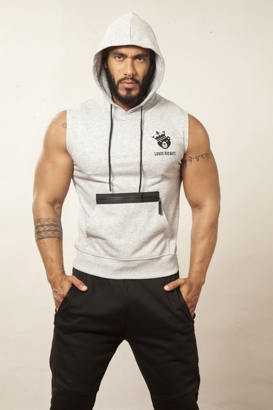SUDADERA GRIS CON LOGO