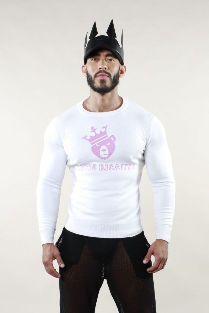 JERSEY CON LOGO EN VINILO